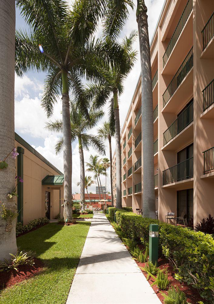 Courtyard By Marriott Fort Lauderdale East / Lauderdale-By-The-Sea Buitenkant foto