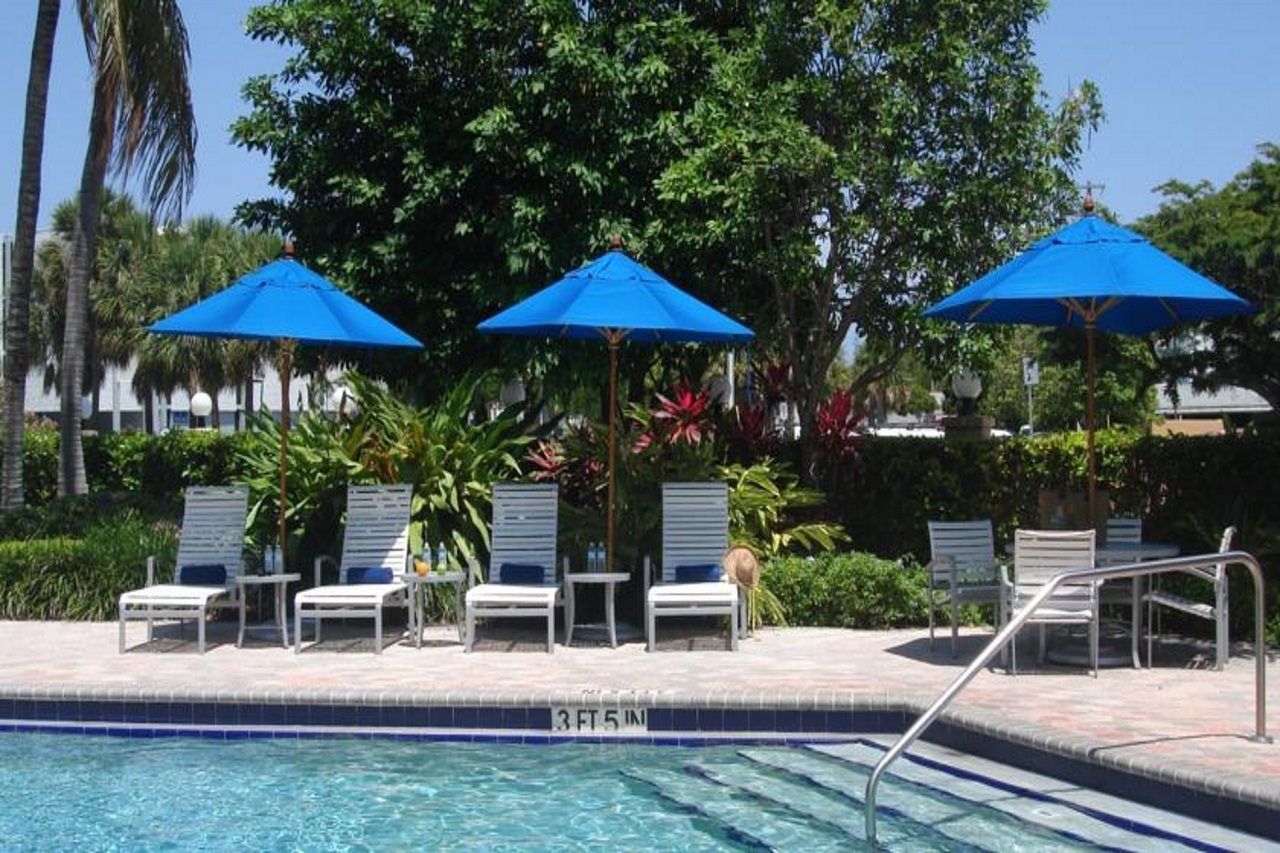 Courtyard By Marriott Fort Lauderdale East / Lauderdale-By-The-Sea Buitenkant foto