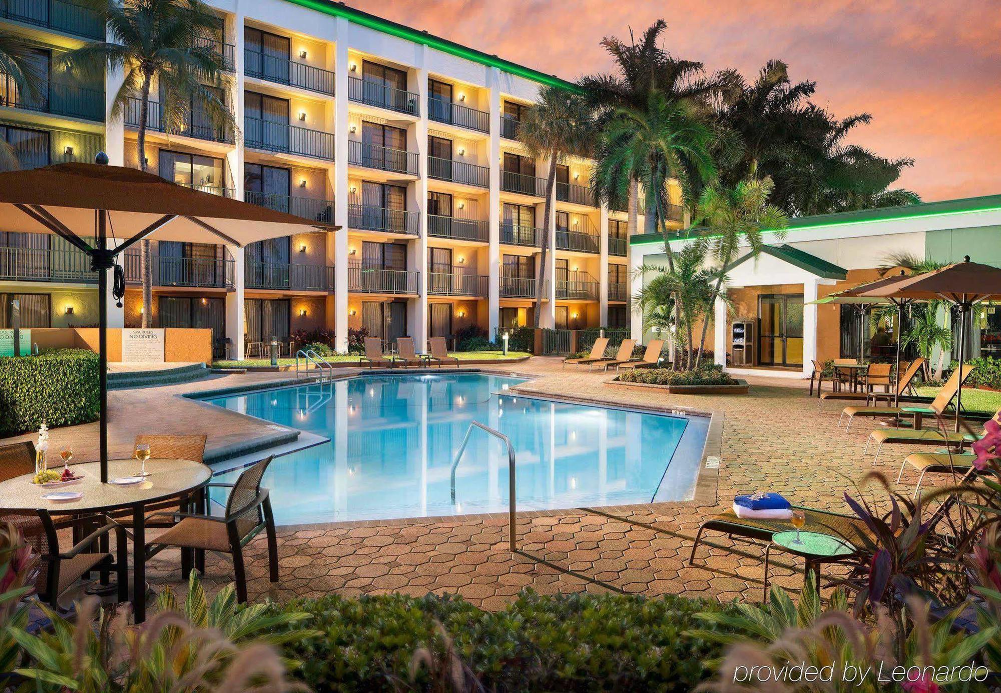 Courtyard By Marriott Fort Lauderdale East / Lauderdale-By-The-Sea Buitenkant foto